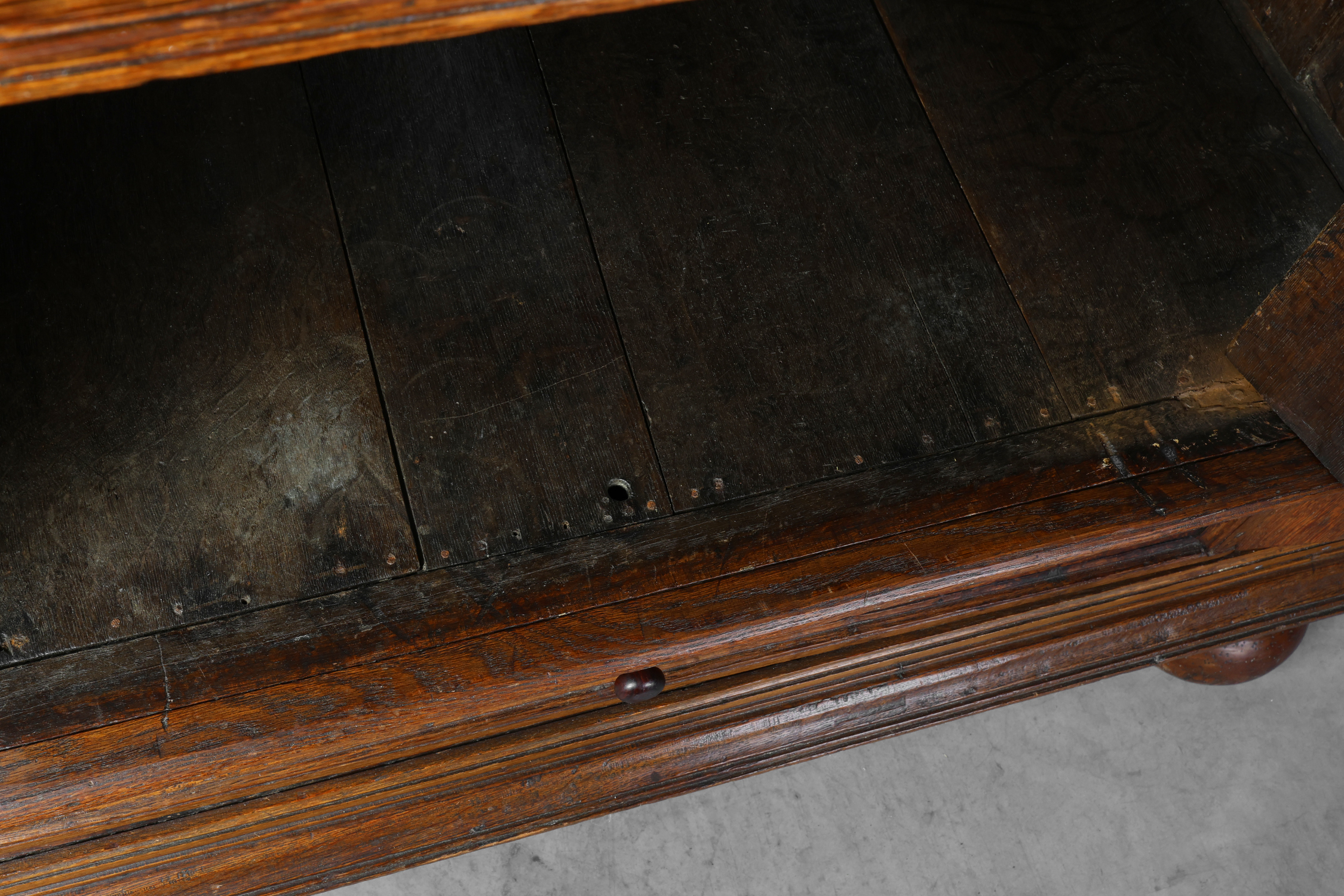17th Century Belgian Renaissance Oak Cabinet with Concealed Lockthumbnail